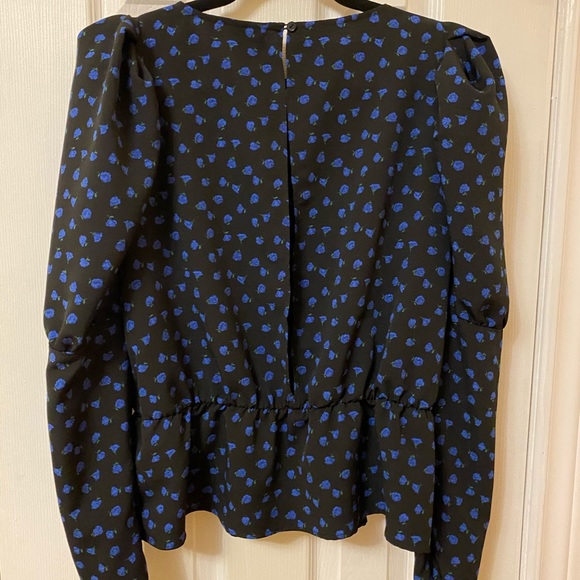 Black blouse with blue flowers from Topshop - Picture 2 of 5